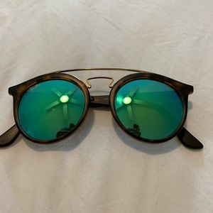 Ray ban sunglasses RB4256 gatsby I